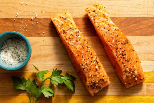 Sustainably Raised Atlantic Salmon with Mediterranean Seasoning (2 count)