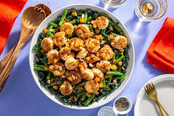 Sesame-crusted chicken with green beans and warm apricot vinaigrette