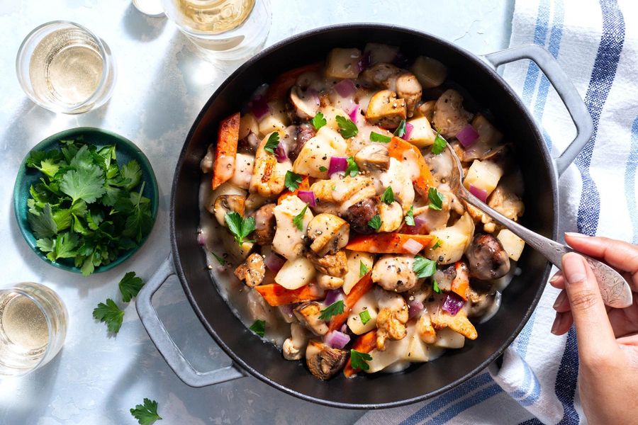 Braised chicken with carrots, turnip, and thyme