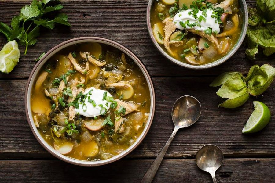 Chili verde stew with roasted tomatillos and chicken