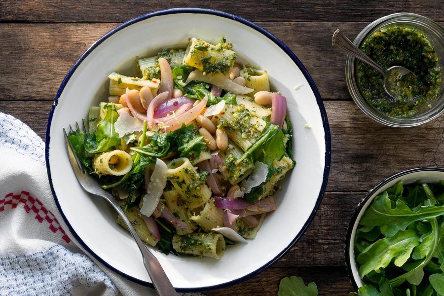 Rigatoni with parsley-pecan pesto and white beans