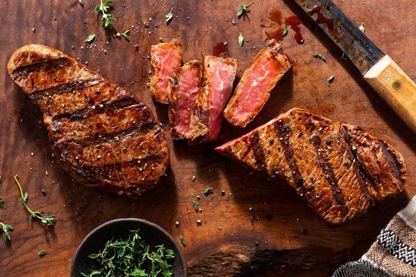 Organic rib-eye steaks (2 count)