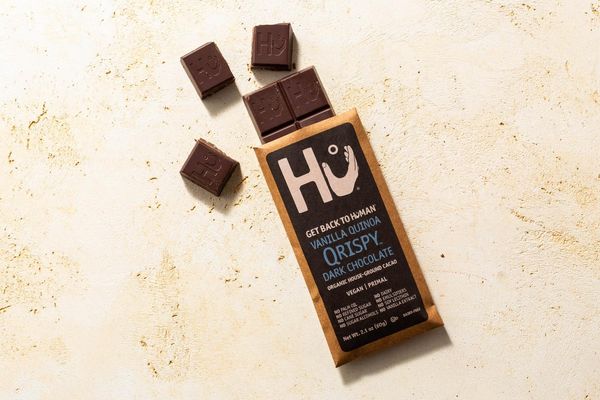 Vanilla quinoa Qrispy dark chocolate bar