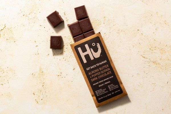 Almond butter and puffed quinoa chocolate bar